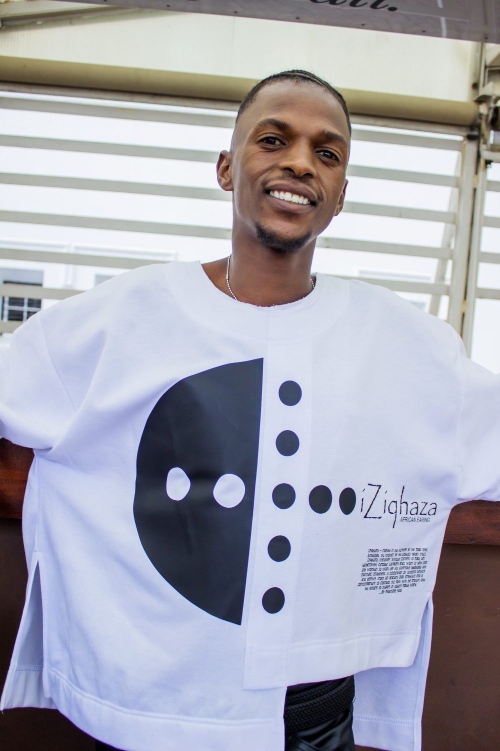 Iziqhaza T shirt - Image 7